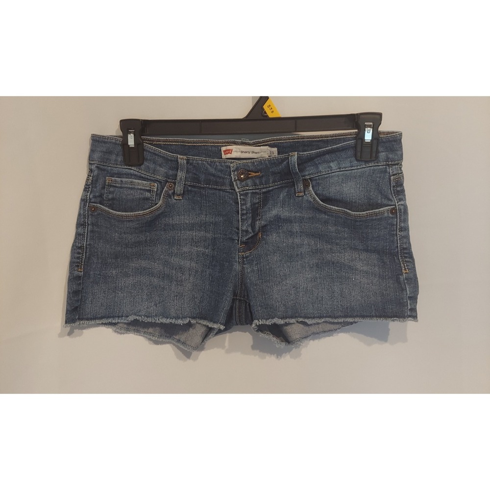 Levis Womens (Juniors) Vintage (2004) Y2K Low-Rise Shorty Shorts Size 11 (33)